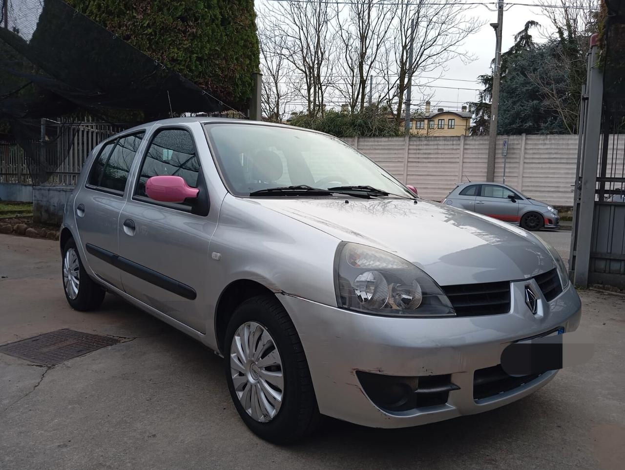 Renault Clio 1.2 16V 5 porte Dynamique