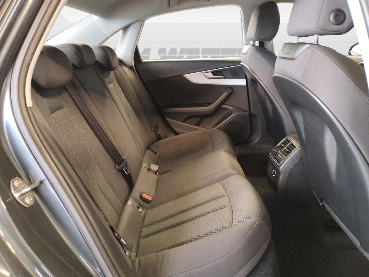 Audi A4 2.0 TDI 150 CV S tronic Business IVA ESPOSTA