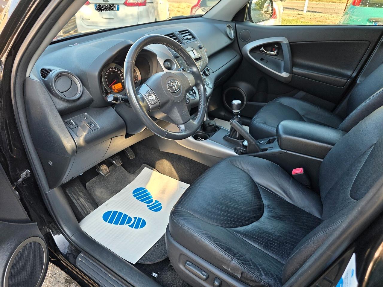 Toyota RAV 4 2.2 D-4D 177 CV Luxury