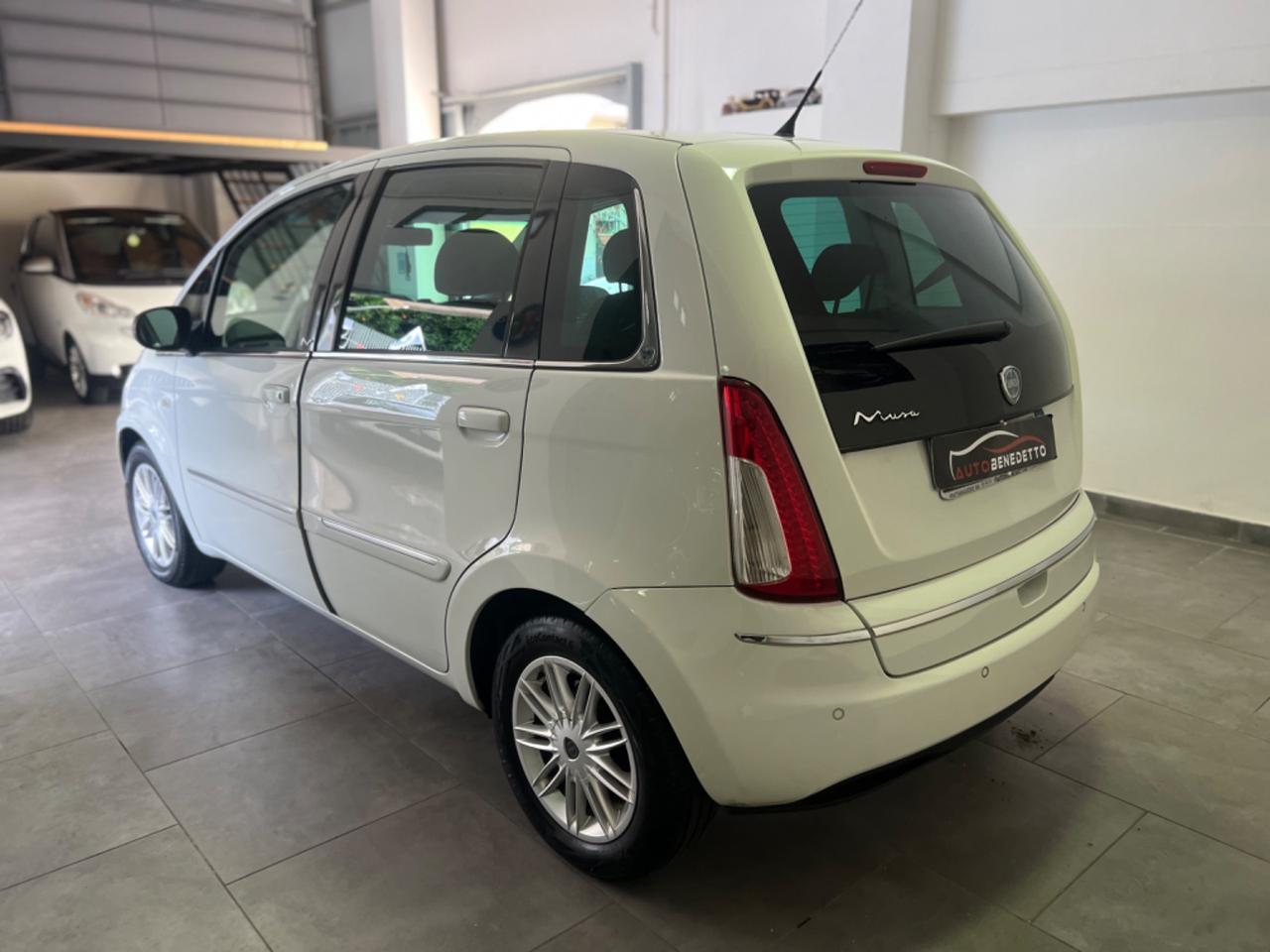 Lancia MUSA 1.4 16V Platinum 2011