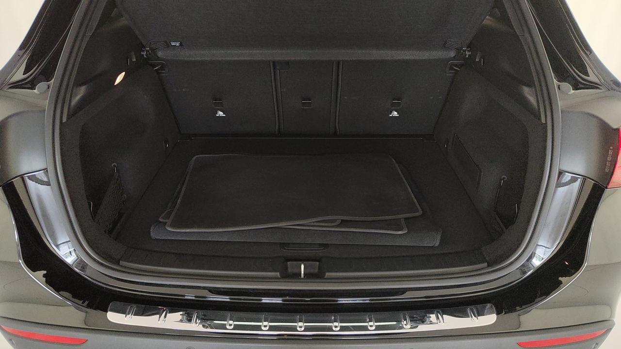 Mercedes-Benz GLA 180 d Advanced auto