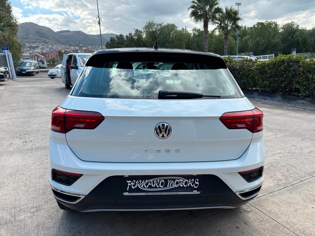 Volkswagen T-Roc 1.6 TDI SCR BUSINESS BIANCO IVA ESPOSTA A SOLI 199 EURO AL MESE