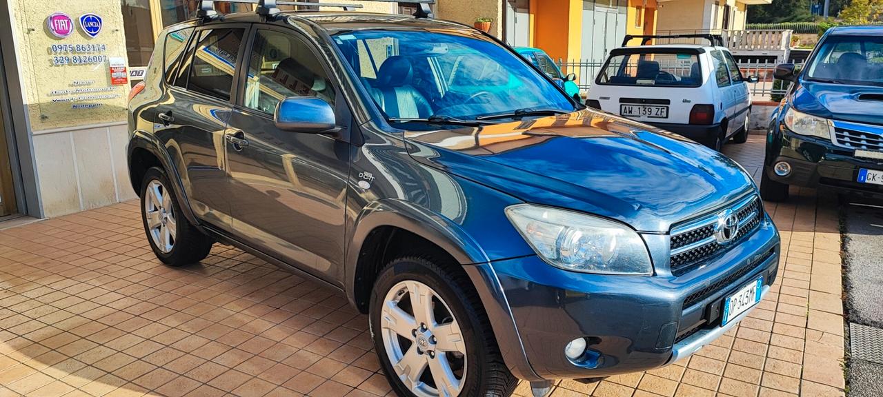 Toyota RAV 4 RAV4 Crossover 2.2 D-4D 177 CV Luxury