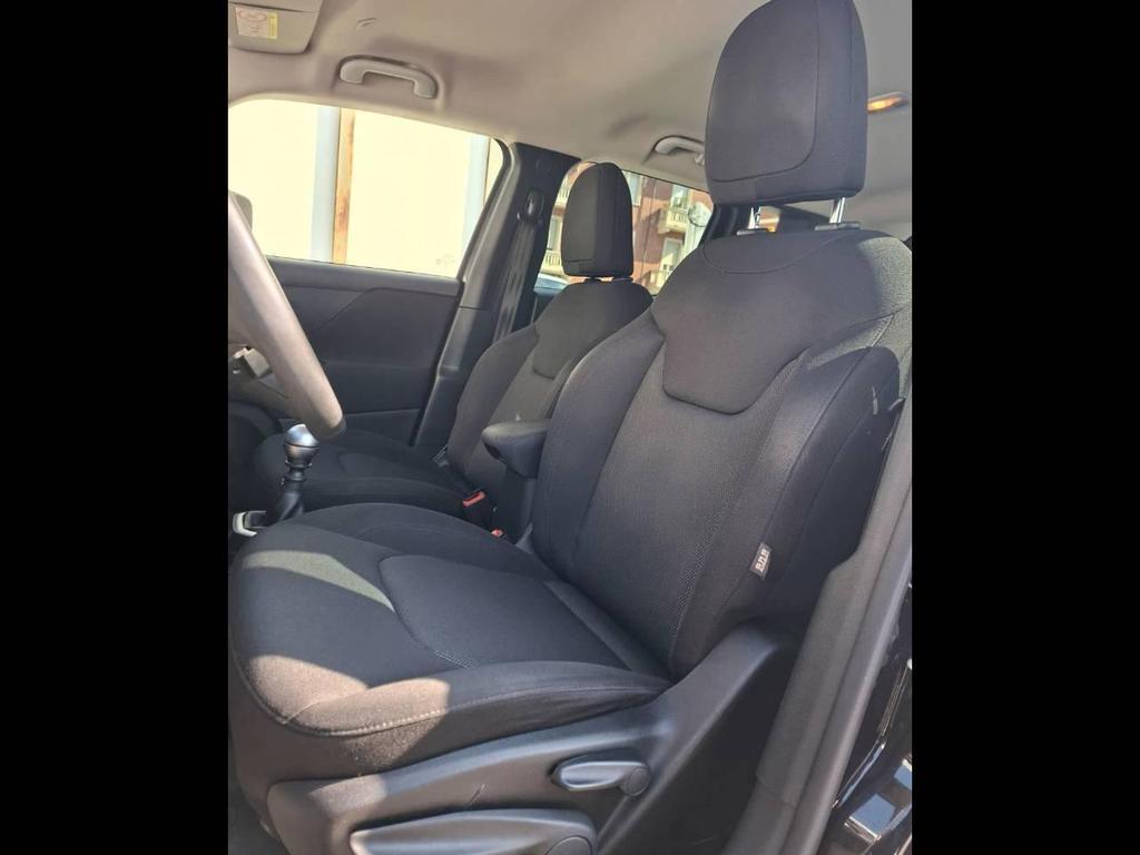 Jeep Renegade 1.4 T-Jet Longitude FWD