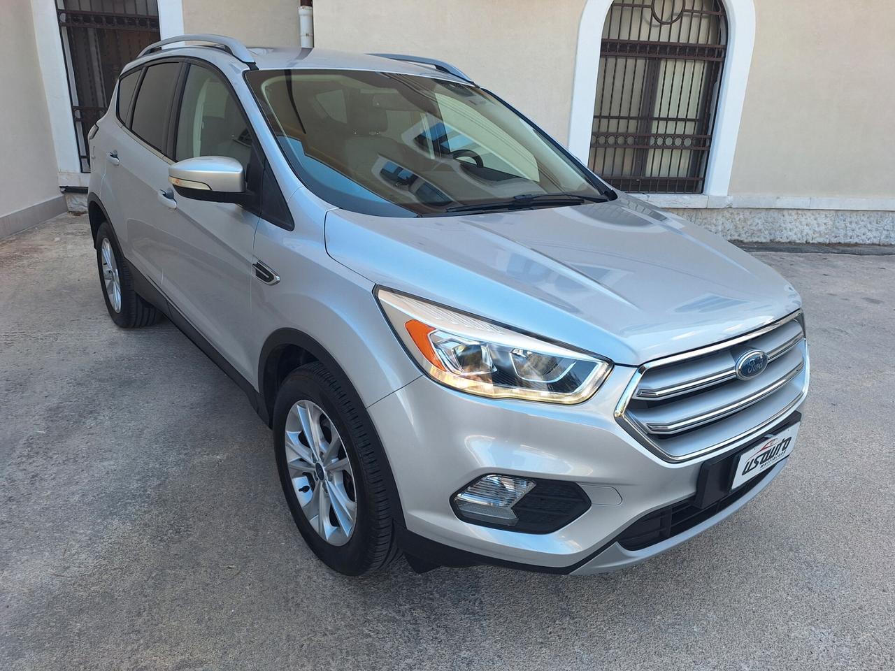 Ford Kuga 1.5 TDCI 120 CV NAVI GANCIO TRAINO