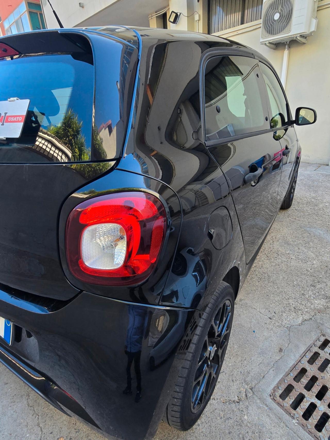 61.000 km - cambio automatico - Smart ForFour 0.9 90cv Turbo twinamic Superpassion