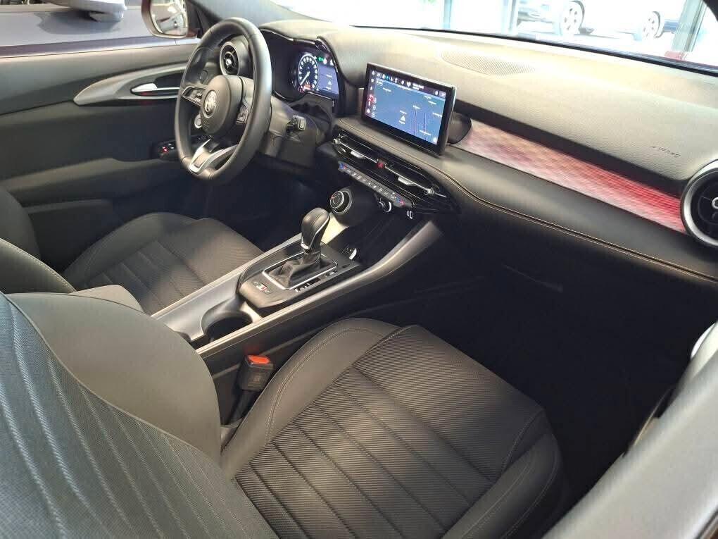 Alfa Romeo Tonale 1.6 diesel 130 CV TCT6 Veloce