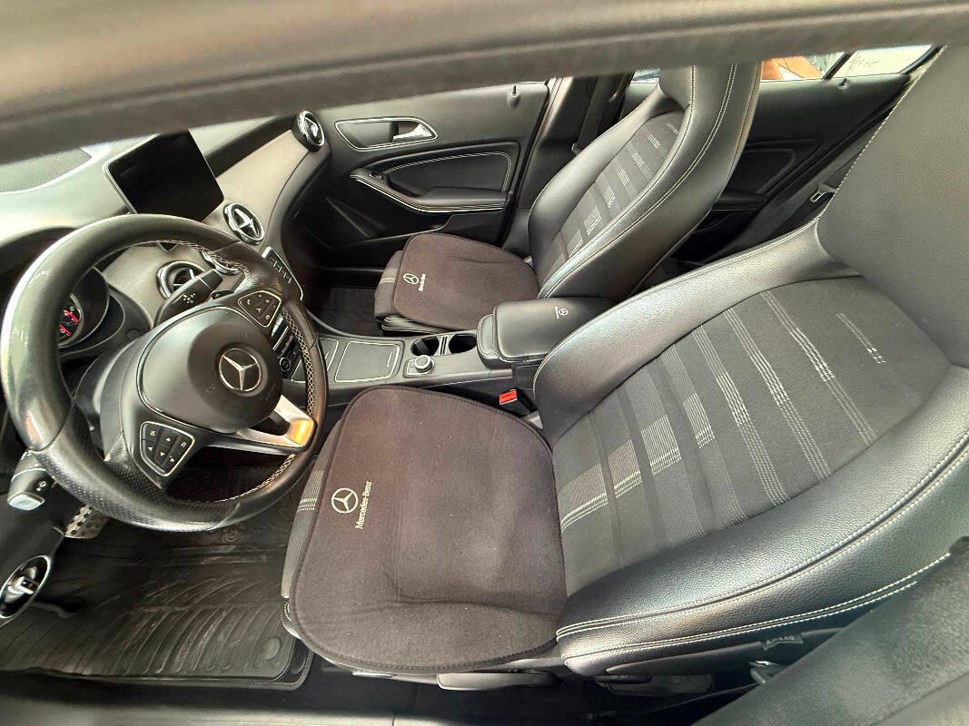 Mercedes Classe GLA GLA 200 d Premium auto AMG