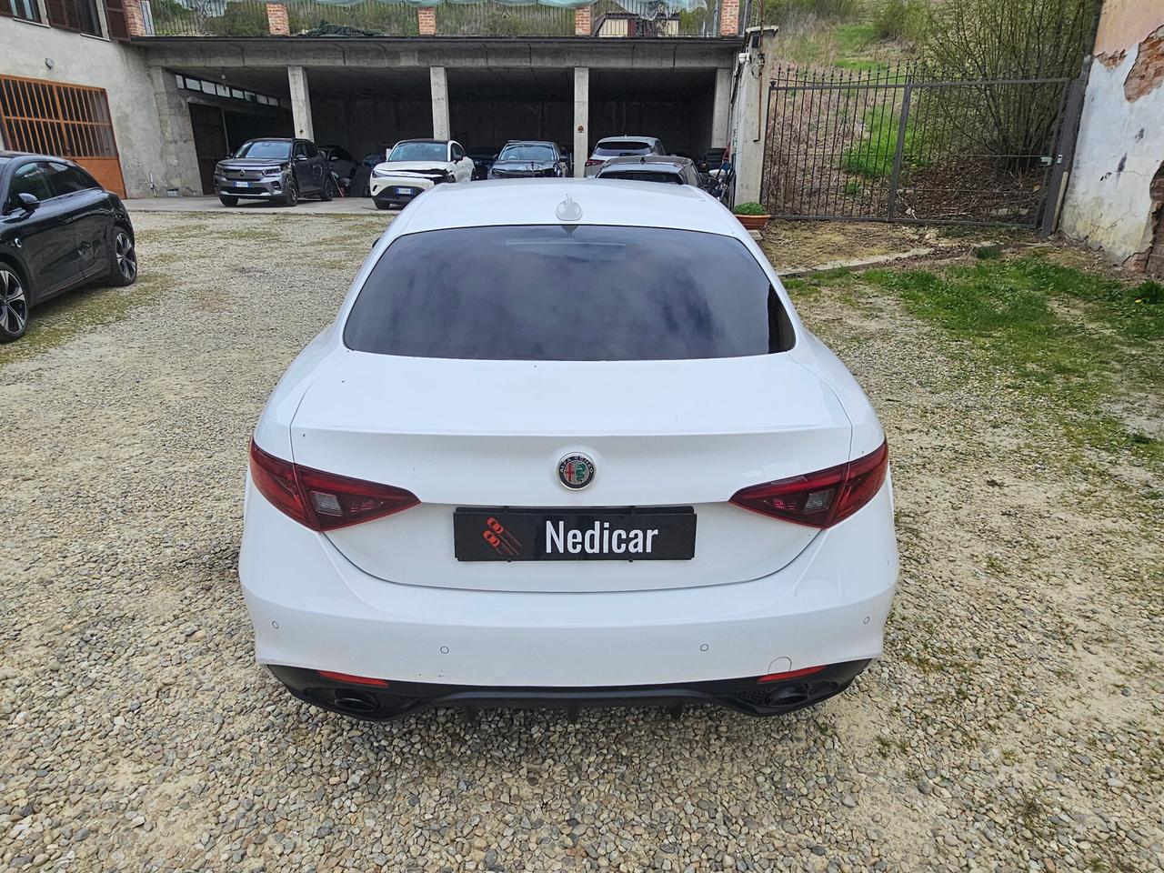 Alfa Romeo Giulia 2.2 Turbodiesel 210 CV AT8 AWD Q4 Veloce