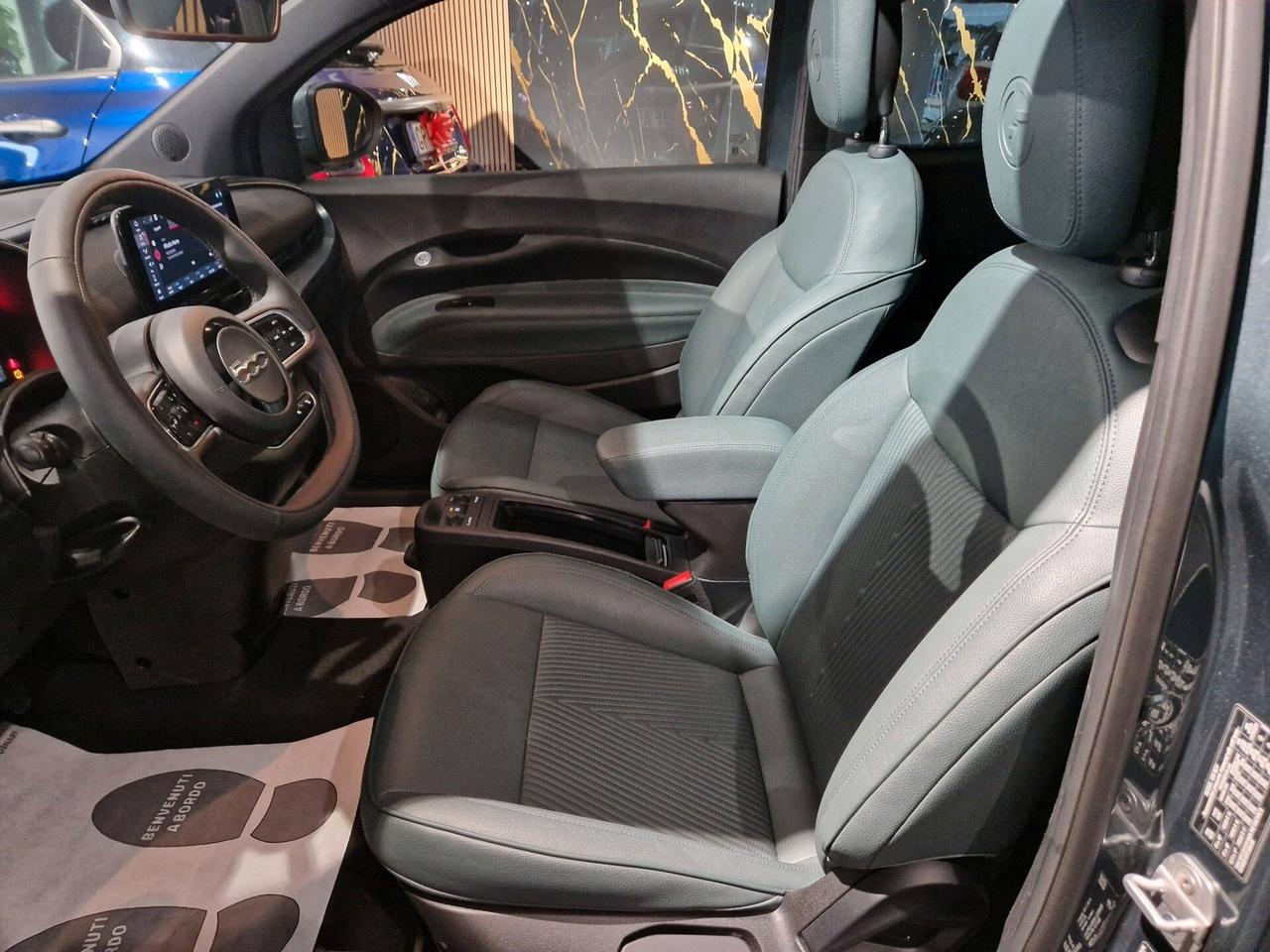 Fiat 500e Berlina 42 kWh Giorgio Armani 12/2024 KM24000 ITALIANA UNICO PROPRIETARIO