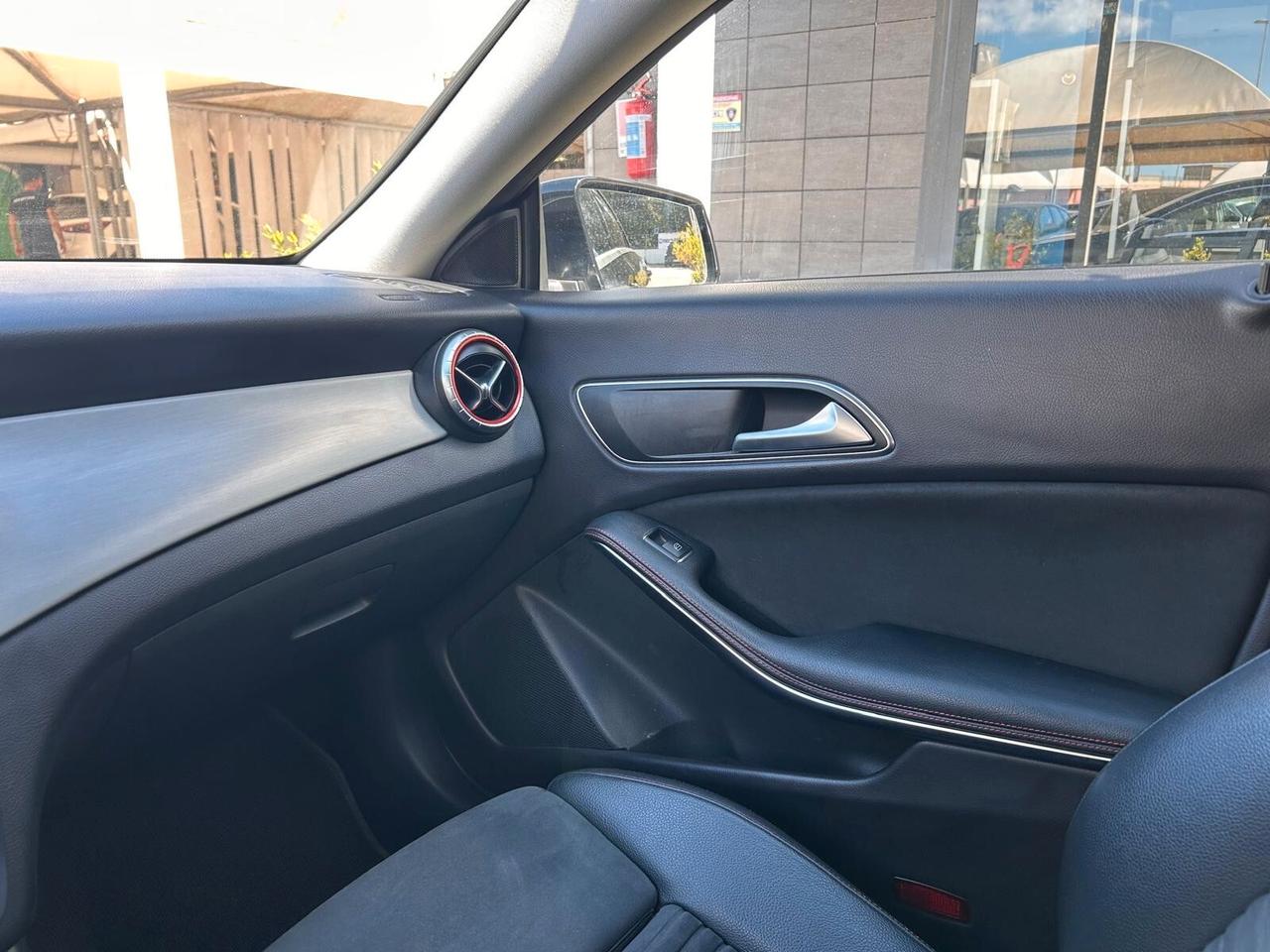 Mercedes-benz CLA 200 d 4Matic Automatic Premium AMG