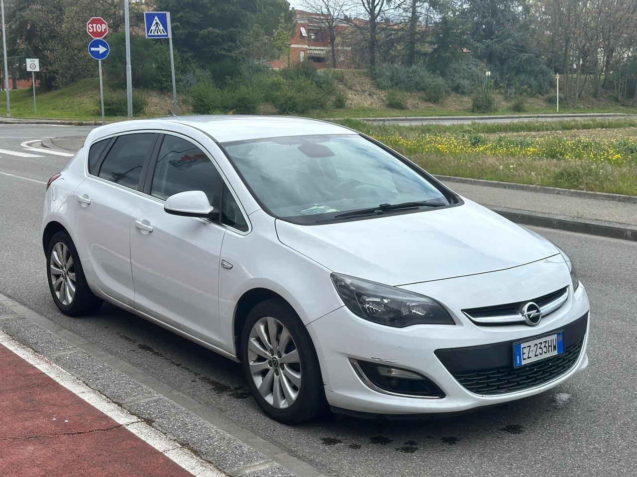 Opel Astra 1.4 Turbo 140CV Sports Tourer GPL Tech Cosmo