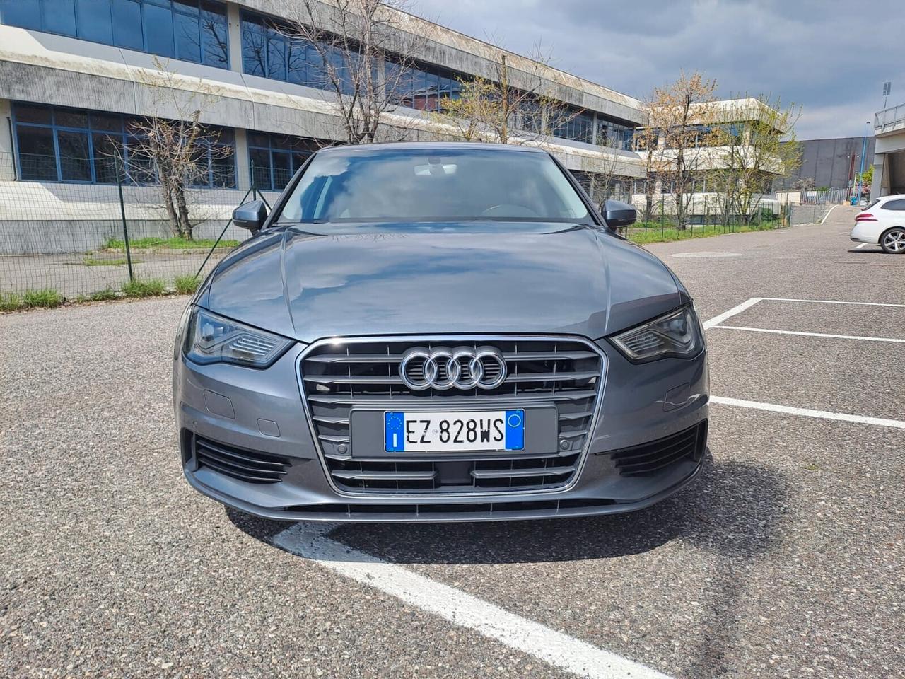 Audi A3 Sedan 2.0 TDI clean diesel Ambition