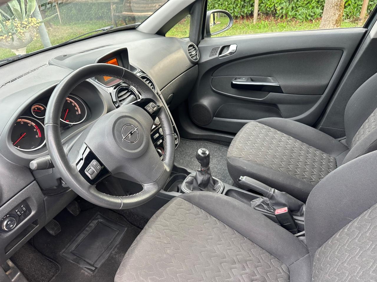 Opel Corsa 1.2 benz/GPL 2013 NEOPATENTATI