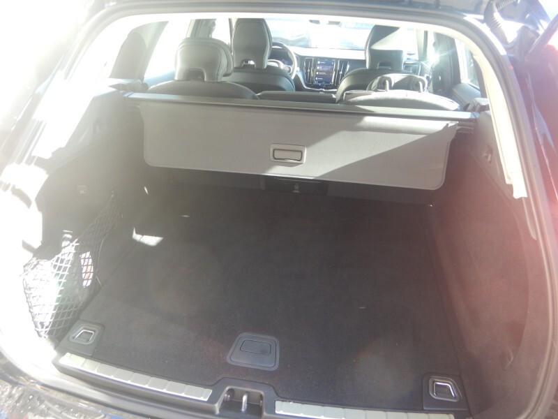 Volvo XC 60 2.0 B4 197CV AWD HYBRID/DIESEL **KM50000 REALI**