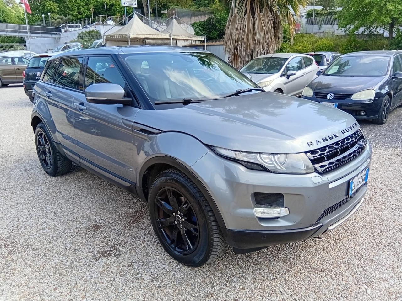 Land Rover Range Evoque 2.2 TD4 5p. Pure