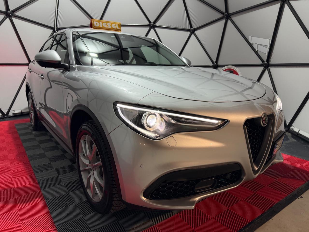 Alfa Romeo Stelvio 2.2 Turbodiesel 210 CV AT8 Q4 Super