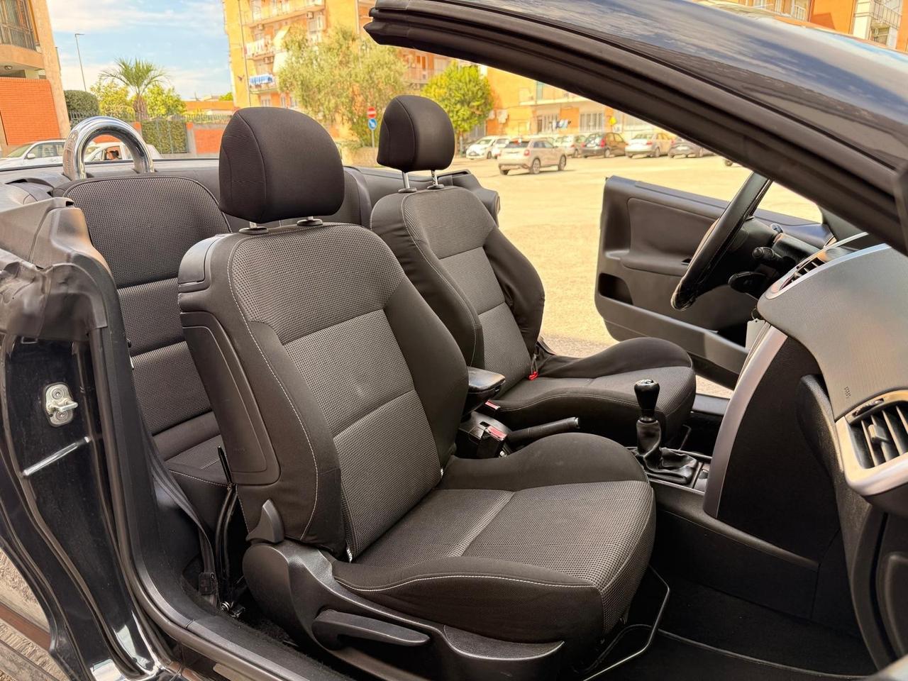 Peugeot 207 1.6 HDi 110CV CC Roland Garros