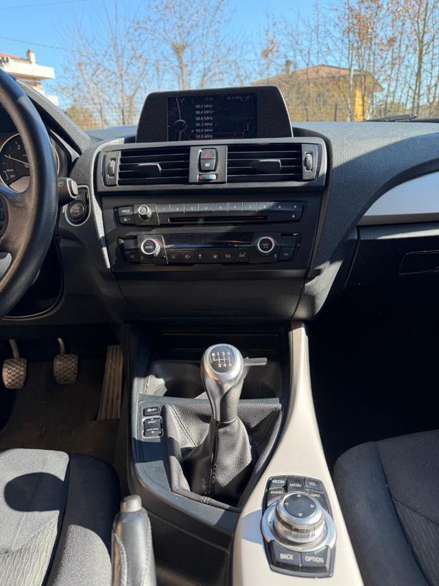 BMW 118 d 5p. Unique