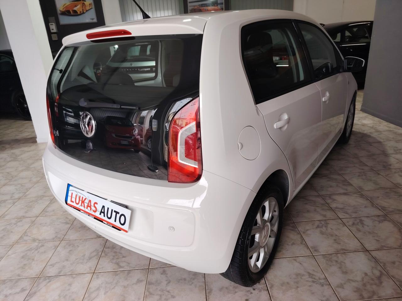Volkswagen up! 1.0 75 CV 5p. high