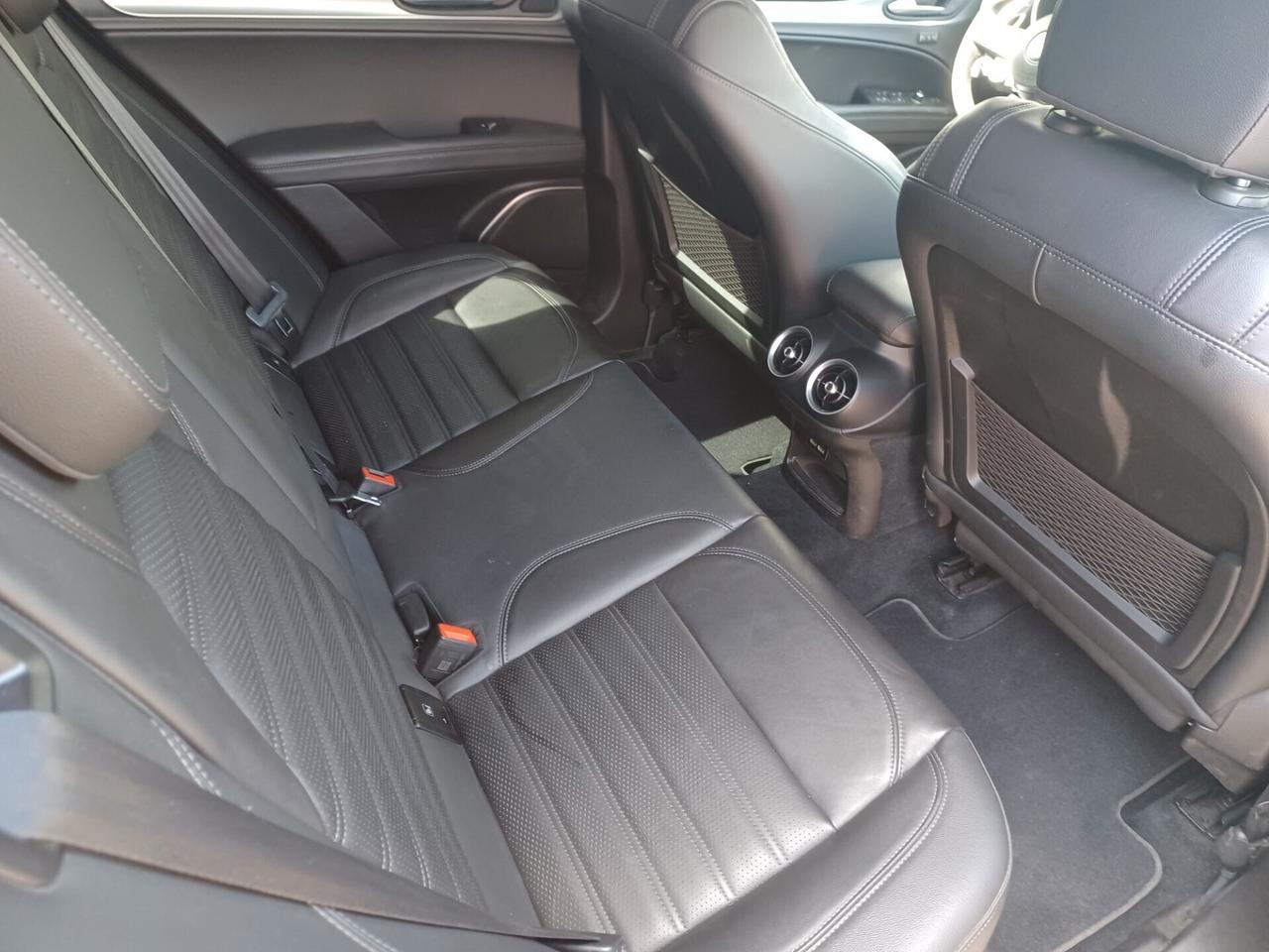 Alfa Romeo Stelvio 2.2 Turbodiesel 210 CV AT8 Q4 Veloce