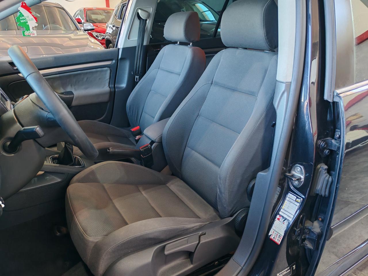 Volkswagen Golf 1.6 FSI 116 cv