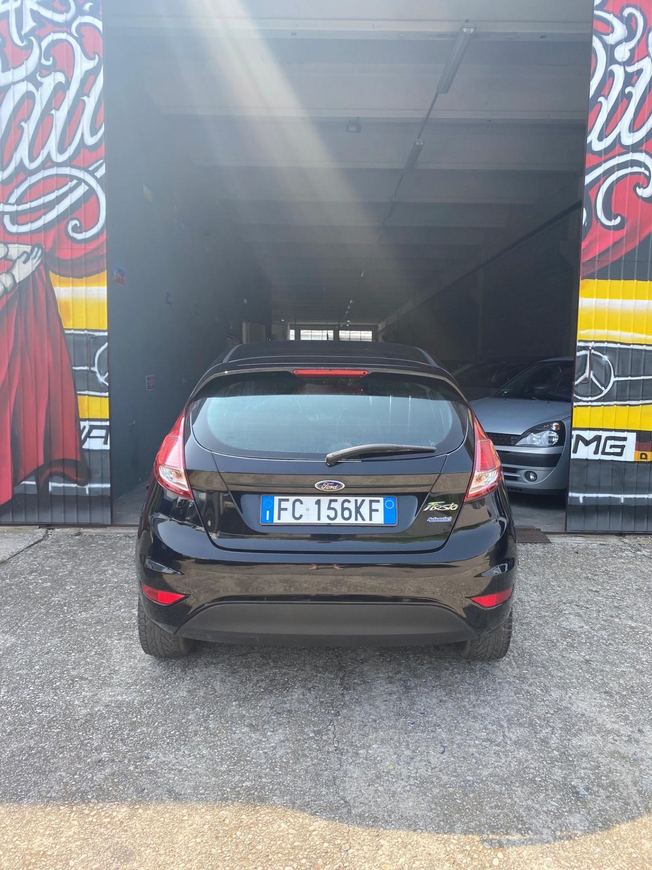 Ford Fiesta 1.4 5 porte Bz.- GPL Black & White Edition