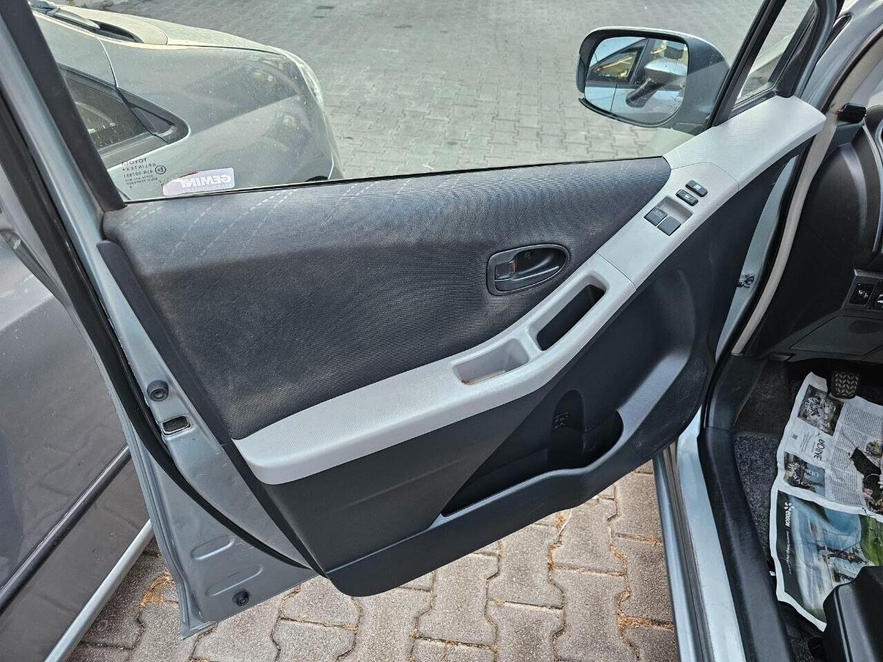 Toyota Yaris 1.4 D-4D 5 porte