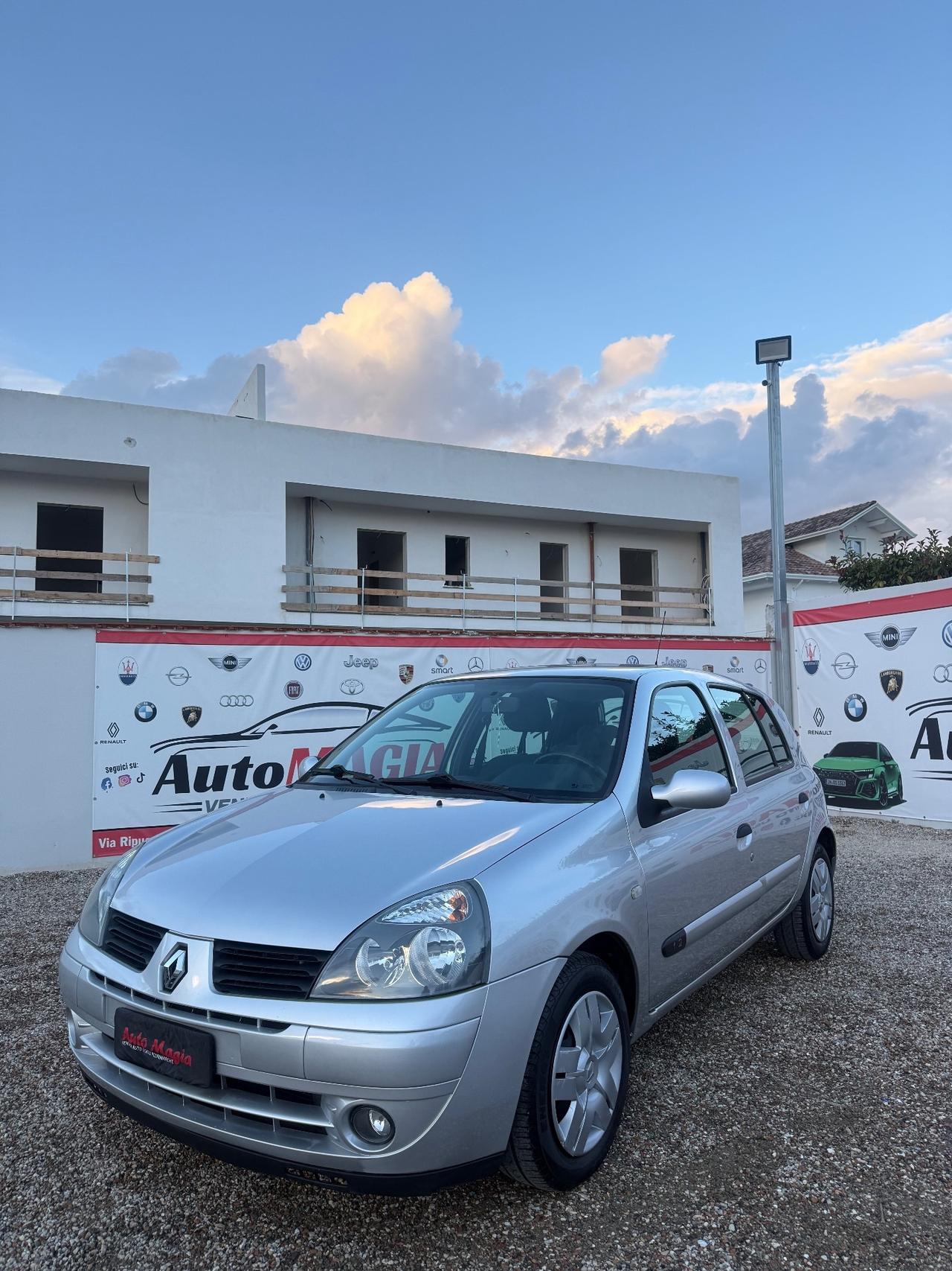 Renault Clio Storia 1.2 5 porte Dynamique