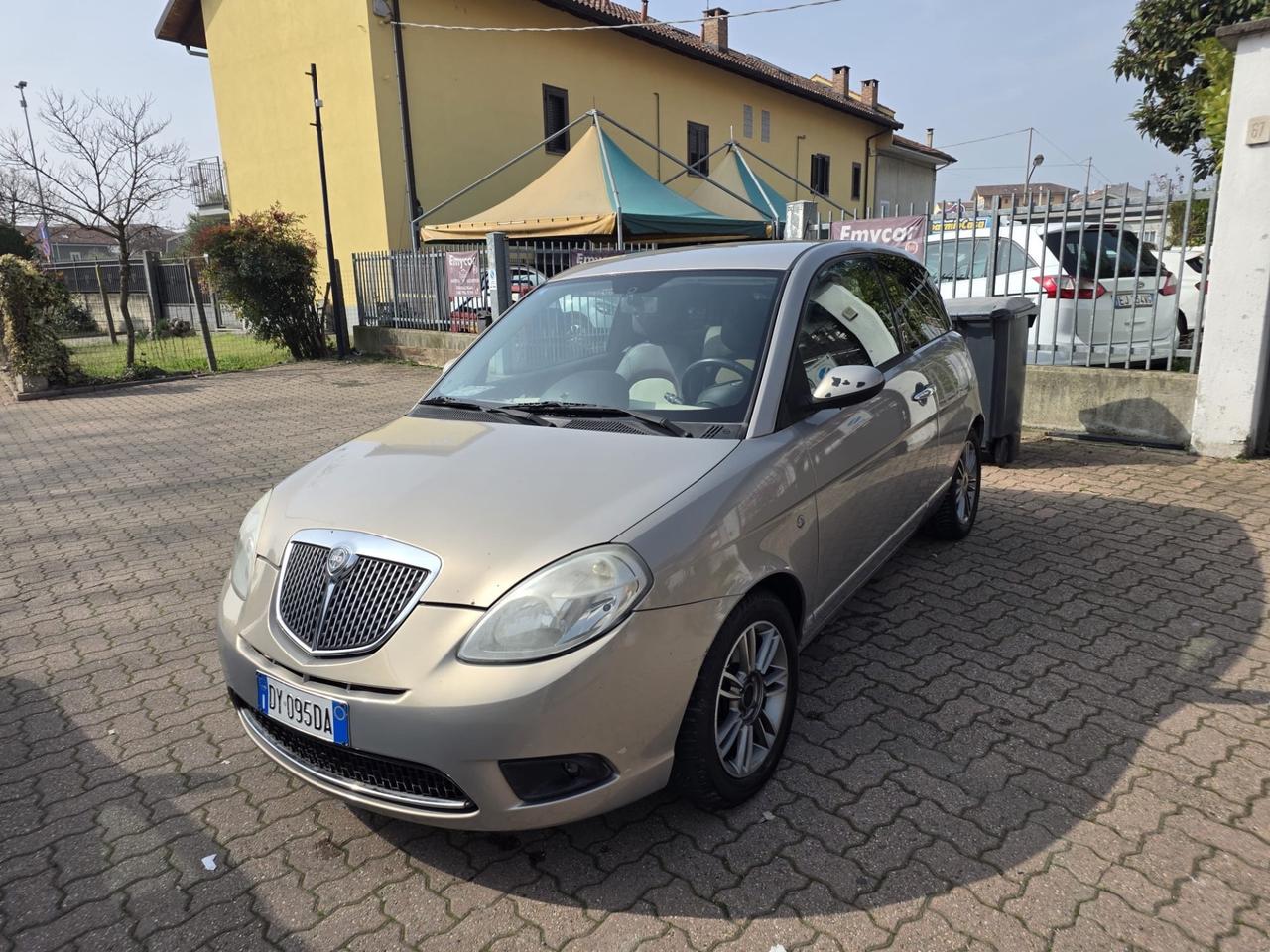 Lancia Ypsilon 1.4 Oro Ecochic GPL