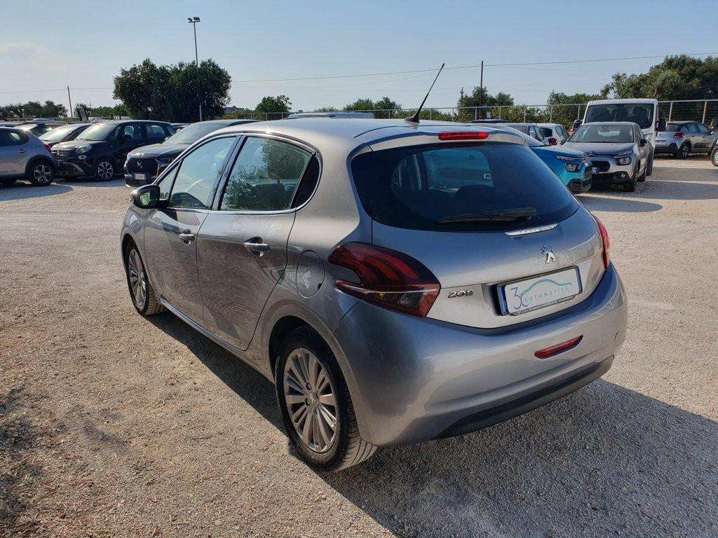 Peugeot 208 1.5 BHDi 100cv 5 porte Allure