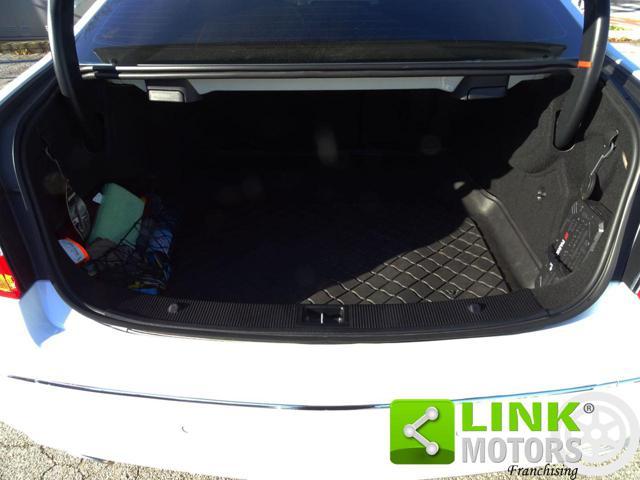 MERCEDES-BENZ E 220 CDI Coupé BlueEFFICIENCY Avantgarde