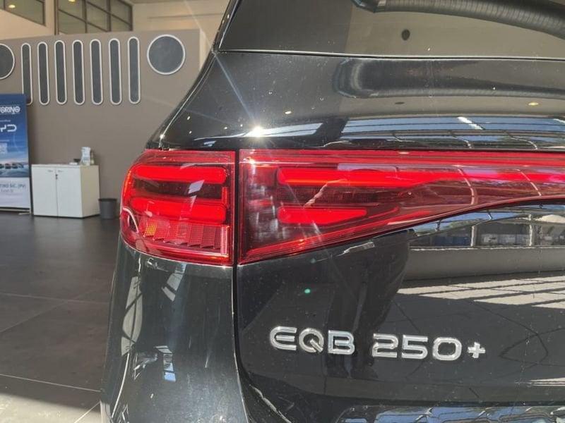 Mercedes-Benz EQB 250+ AMG Line Advanced