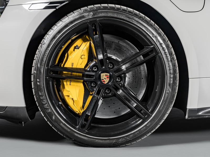 Porsche Taycan turbo s 5p.ti