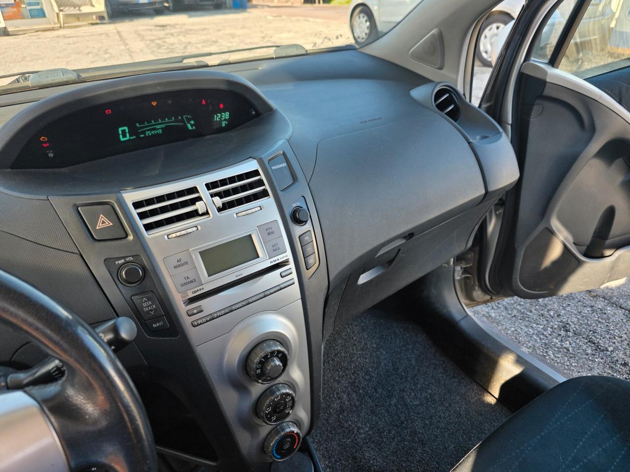 Toyota Yaris 1.4 D-4D 5porte con 254.000km Neopatentati ok