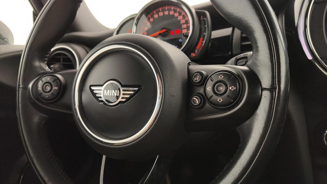 MINI Mini IV F56 2018 3p - Mini 3p 1.5 One D Boost