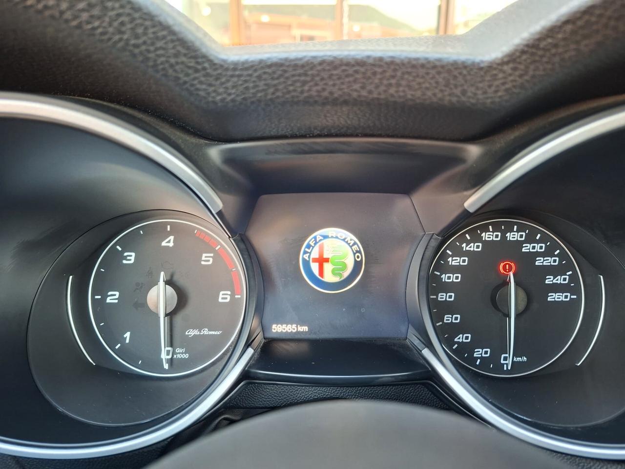 Alfa Romeo Stelvio 2.2 Turbodiesel 160 CV AT8 RWD Business