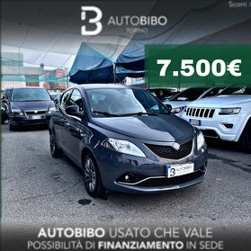 Lancia Ypsilon 1.2 69 CV 5 porte Platinum