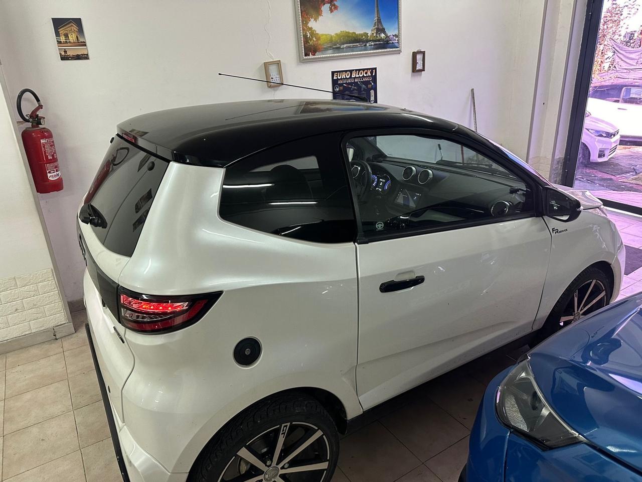 Aixam gto ambition white 2024 8000 km full