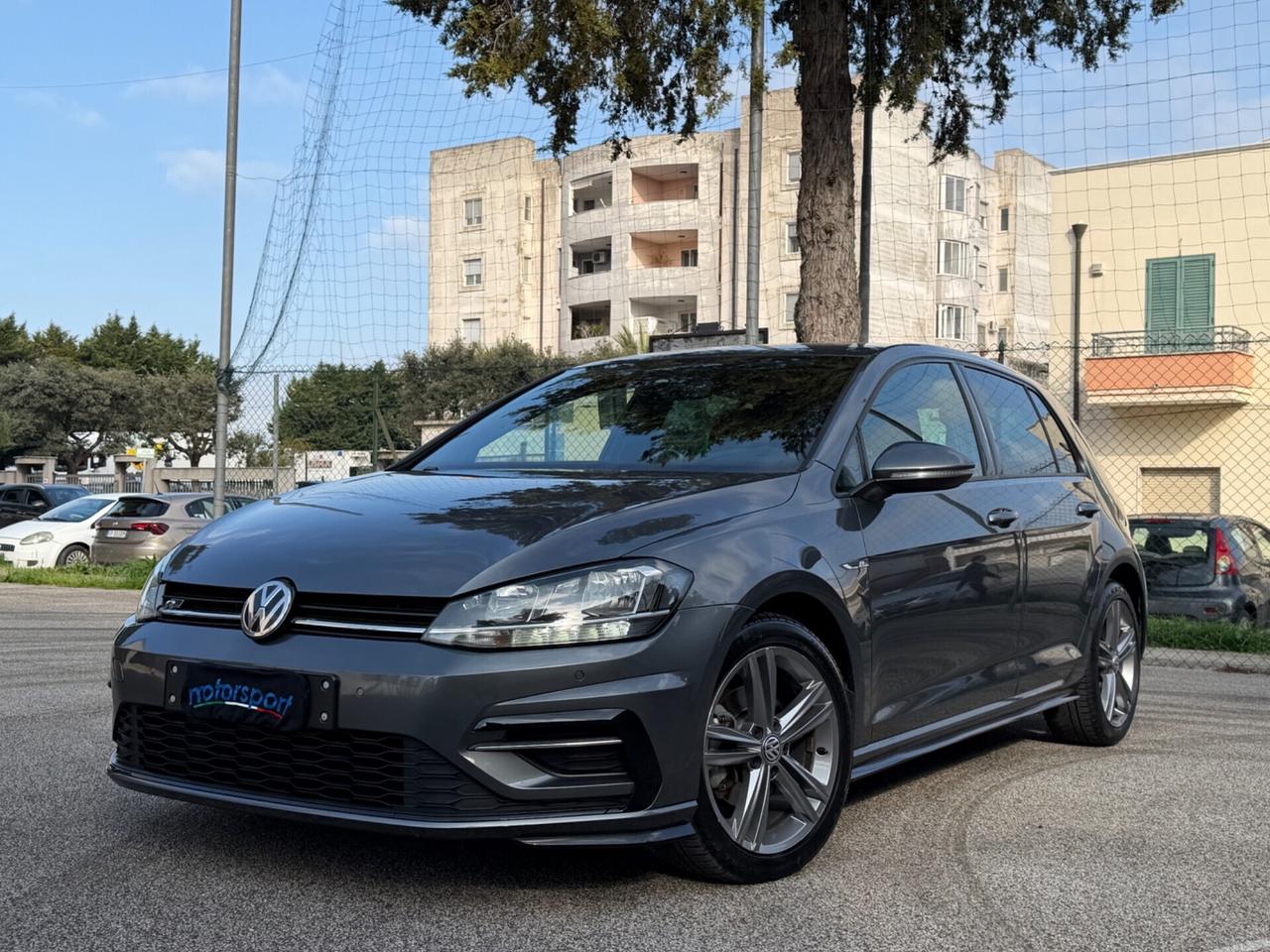 Volkswagen Golf 7.5 1.6 TDI R-Line
