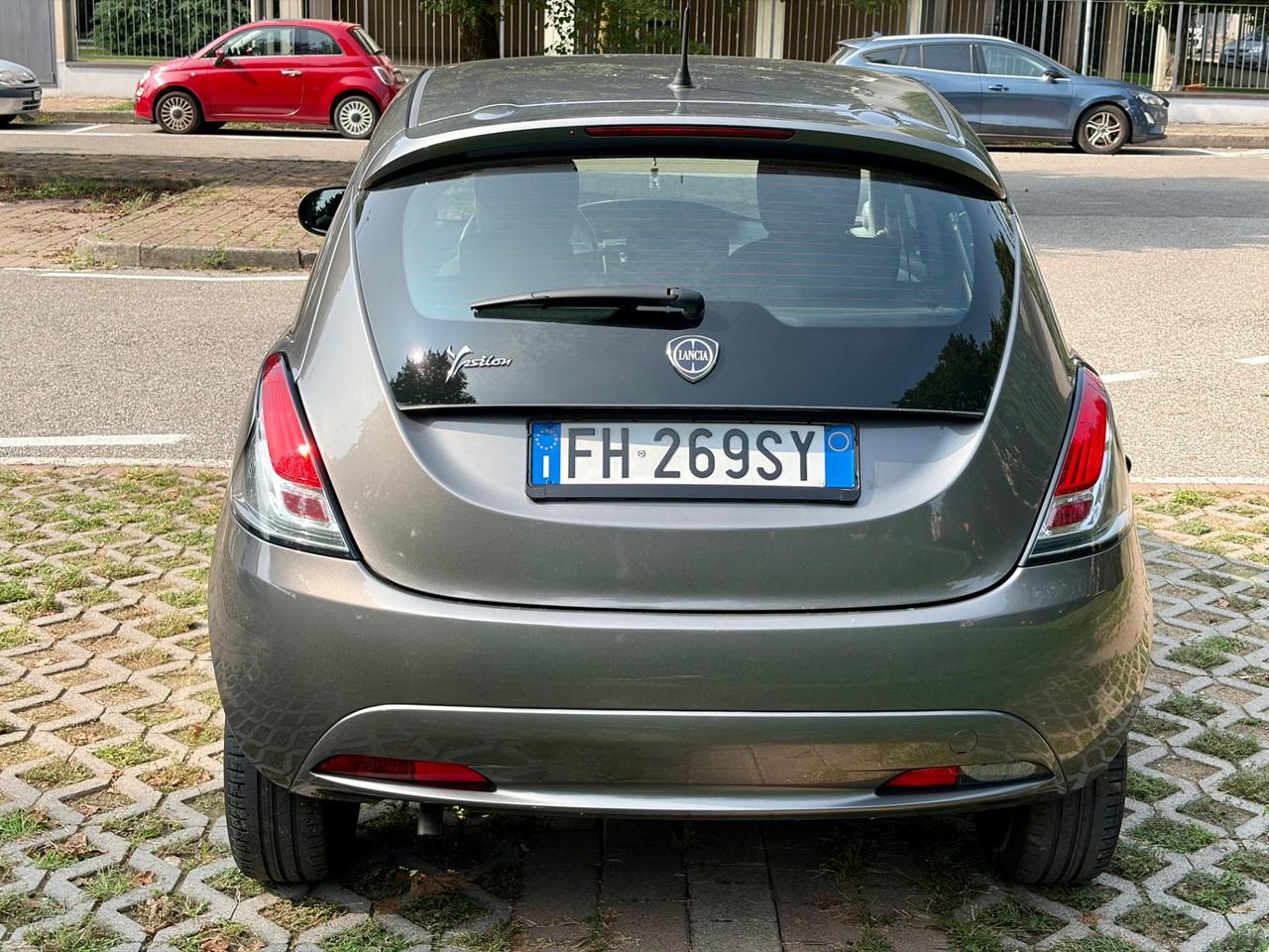Lancia Ypsilon 1.2 69 CV 5 porte GPL Ecochic Gold