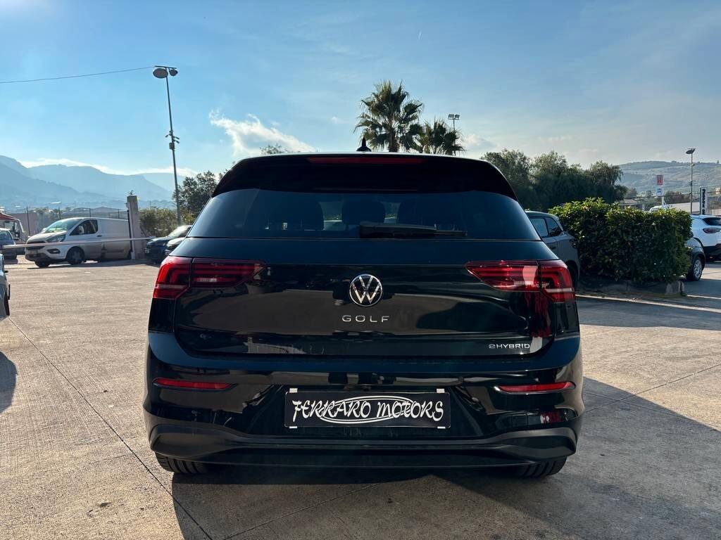 Volkswagen Golf 1.5 TSI eHybrid DSG Style 2025 / KM 0 IVA ESPOSTA TUA A SOLI 315 Euro al mese