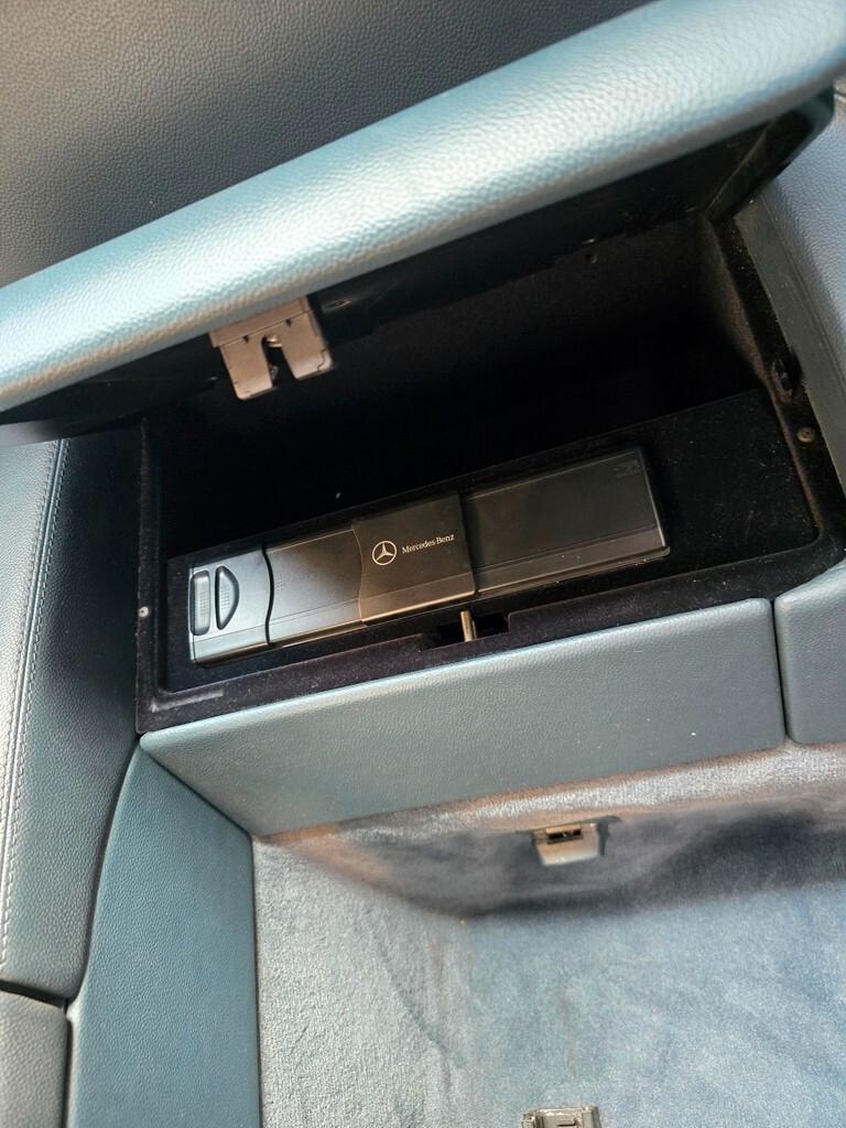 Mercedes-benz SL 500 cat BOOK SERVICE