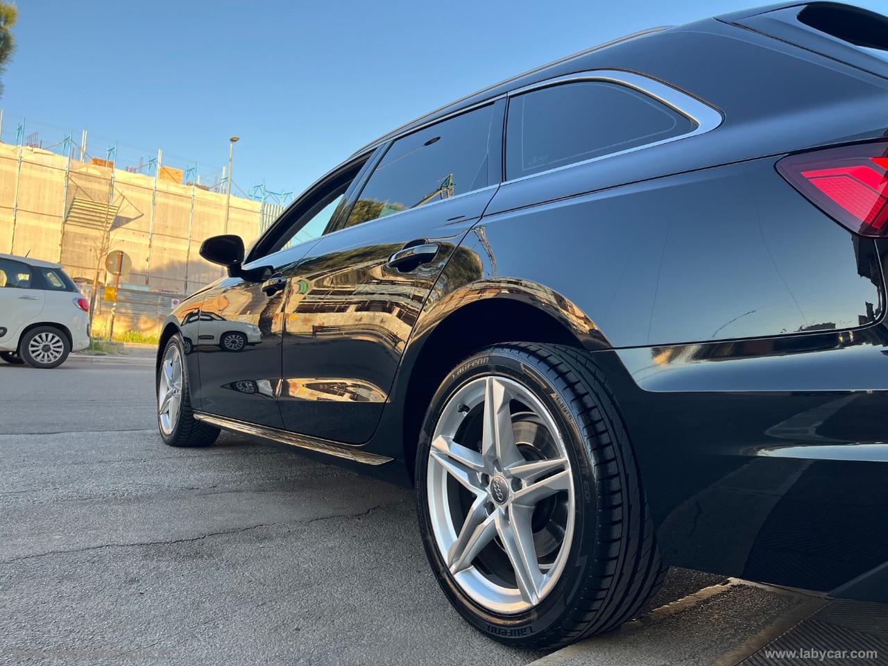 AUDI A4 Avant 30 TDI/136CV S tr. S line ed.