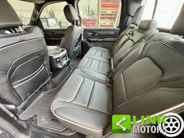 DODGE RAM 1500 crew Cab limited night edition