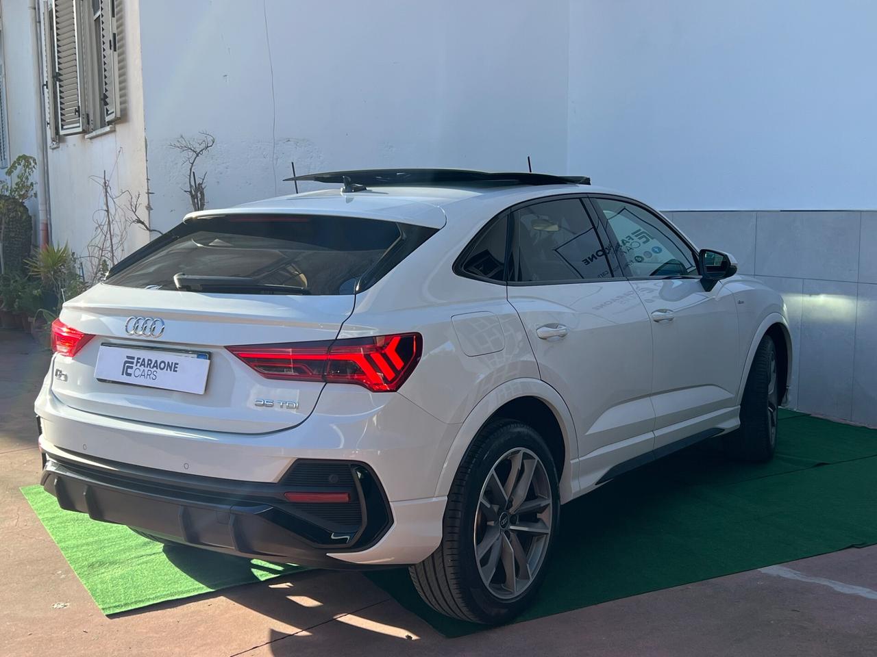 Audi Q3 Sportback SPB 35 TDI S-Line TETTO