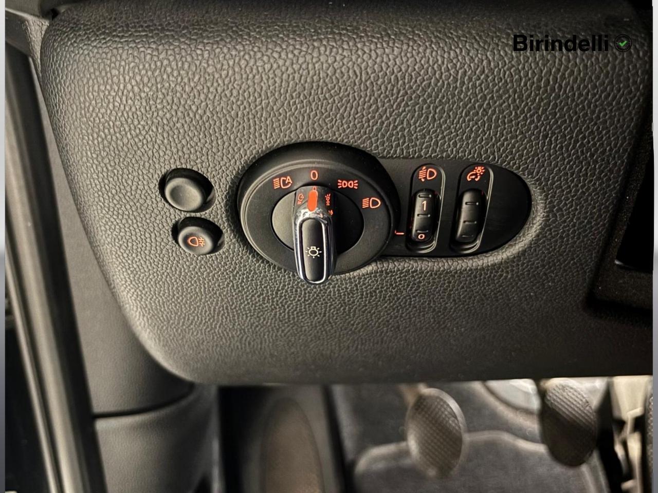 MINI Mini 5 porte (F55) - Mini 1.5 One 75 CV Classic 5 porte