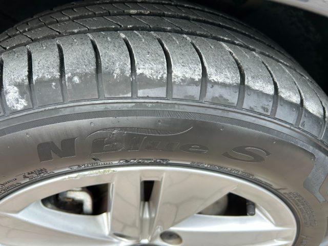 VOLKSWAGEN Golf 1.5 TGI DSG Life