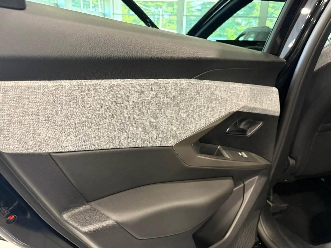 Peugeot 3008 1.2 hybrid Allure 145cv e-dcs6