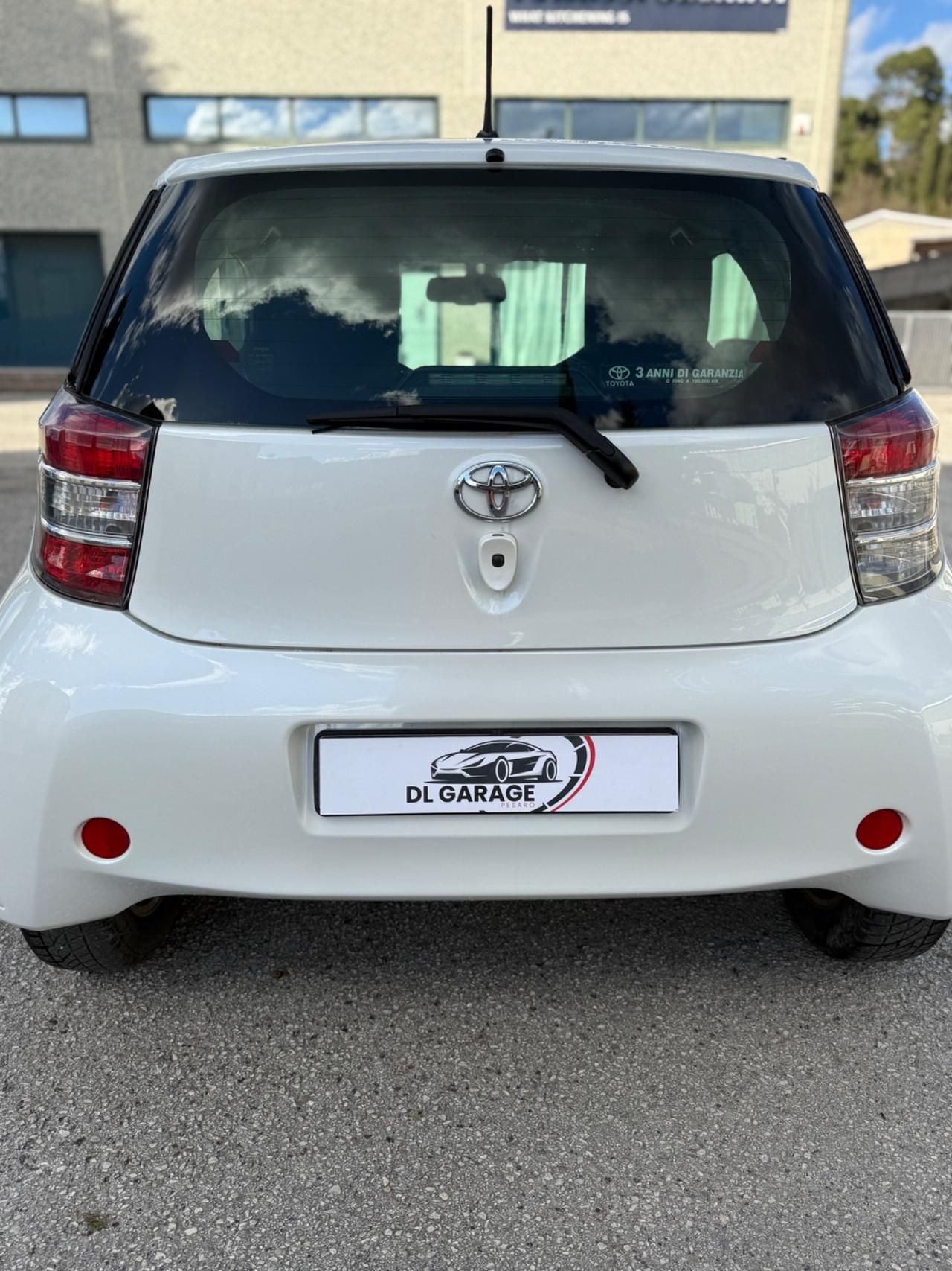 Toyota iQ 1.0 Multidrive
